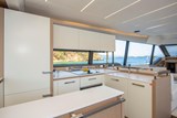 Prestige 680 Fly galley